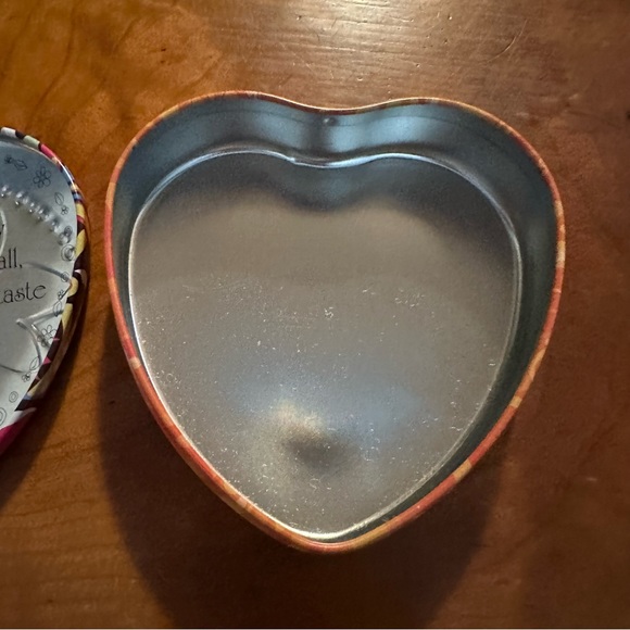 Brighton Floral Jewelry Gift Box - Early 2000s Flower Power Vibes - Picture 3 of 7